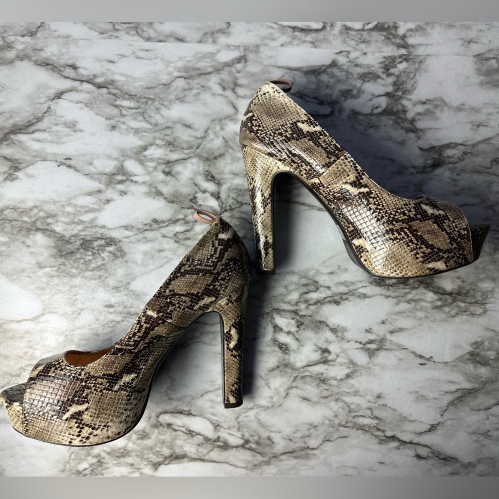 Charlotte Russe Snakeskin Open toe Pumps. Women’s Size 10 - Picture 7 of 10